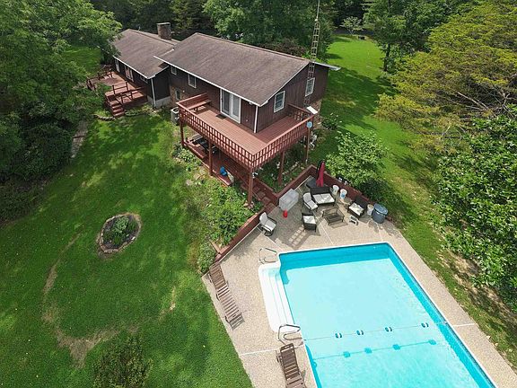 2nd image of 253 New Cedar Hill Rd