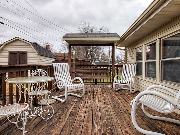 5th image of 2706 Epworth Ln