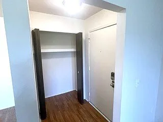 Perry Place Apartments — Photo 40