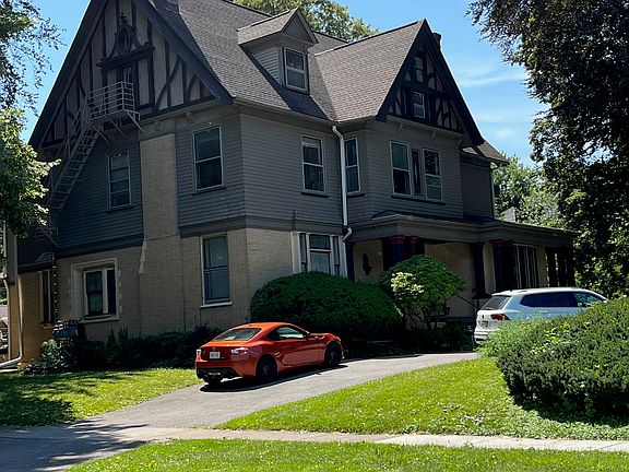 front of house/ Circular drive w/additional parking