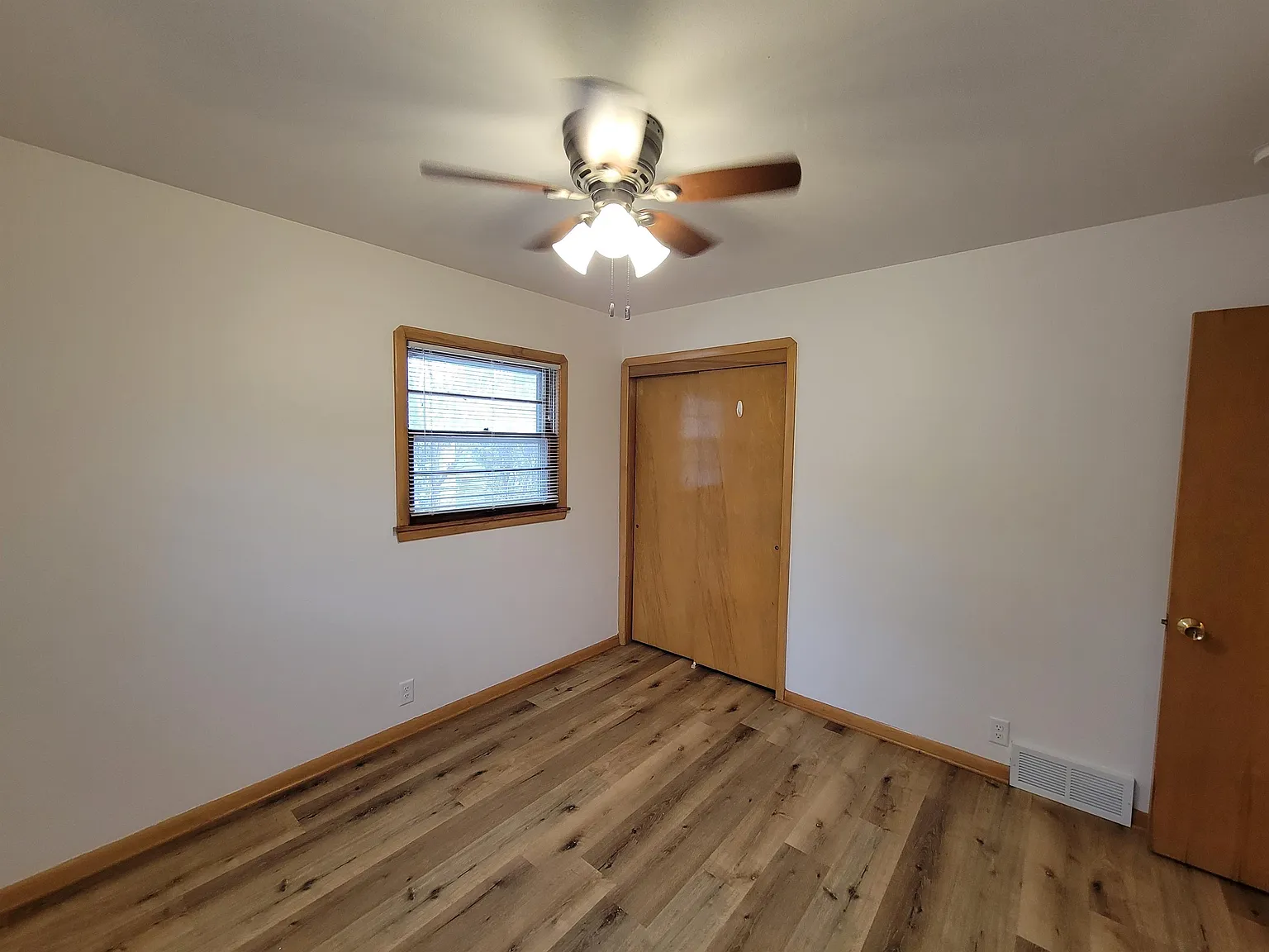 College Street 2722 & 821 W 28th St - 2722 College Street — Photo 4