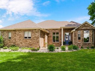 20423 Country Club Dr, Liberty, MO 64068