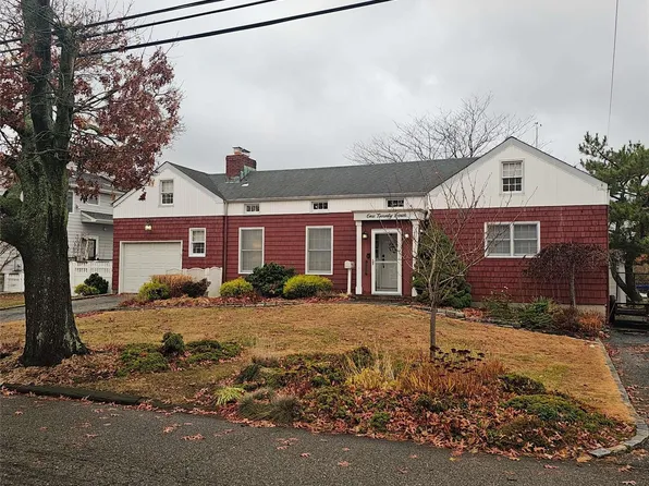 124 Mayhew Avenue, Babylon, NY 11702
