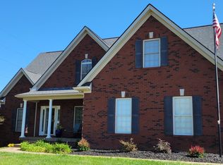 6621 Woodrow Way, Louisville, KY 40228