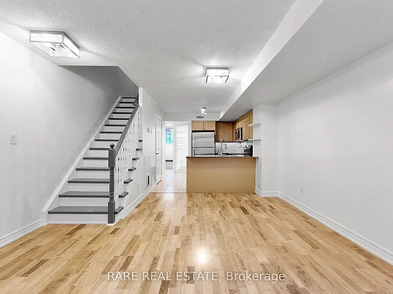 21 Ruttan St #140 — Photo 25