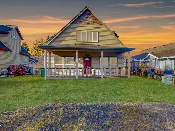 123 S Ocean St, Rockaway Beach, OR 97136