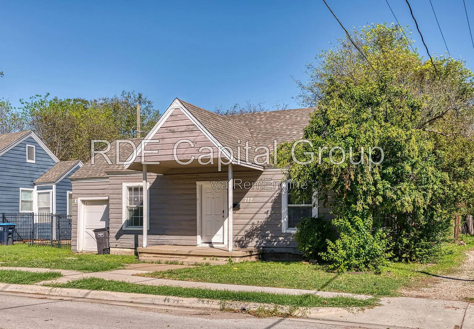 1 bed, 1.0 bath, 756 sqft, $1,295 — Photo 3
