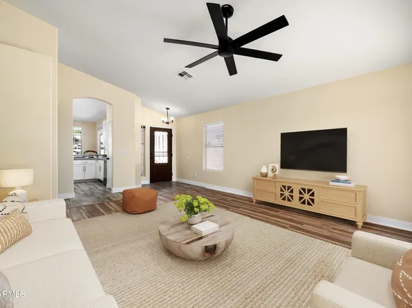 239 W ANGELA Drive, Phoenix, AZ 85023