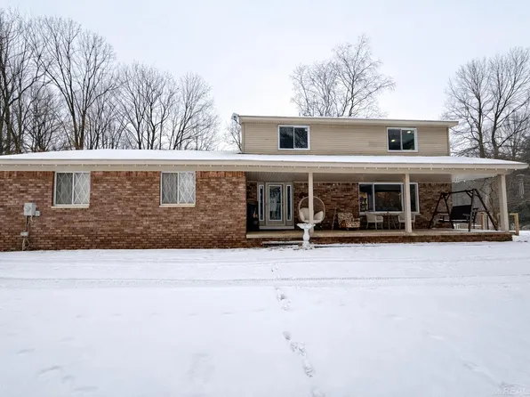 1591 Winslow Rd, Attica, MI 48412