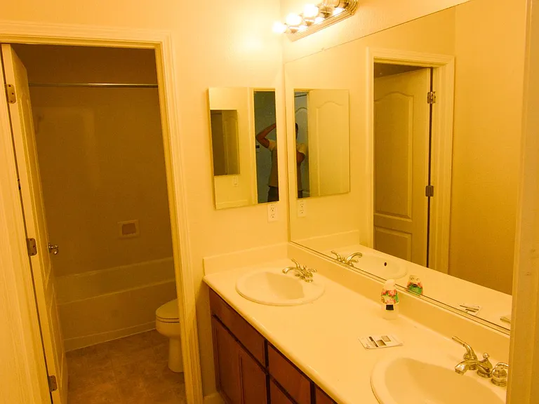 811 Ellerbrook St — Photo 11