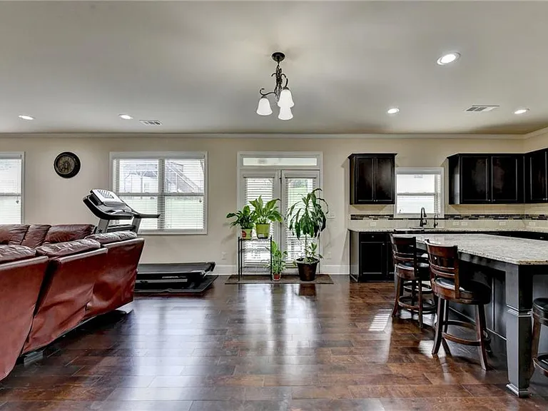 2205 Copperfield Dr — Photo 12