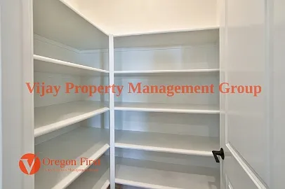 6810 NE 16th Ave — Photo 17