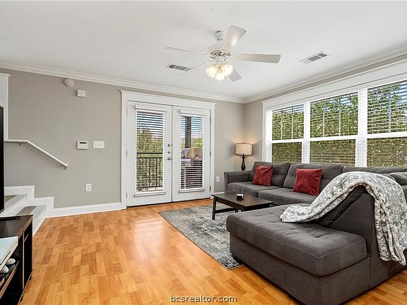 5th image of 1725 Harvey Mitchell Pkwy S #621