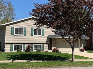 4114 14th Ave NW, Rochester, MN 55901