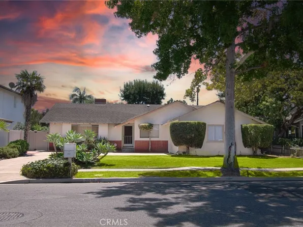 2032 Aliso Ave, Costa Mesa, CA 92627