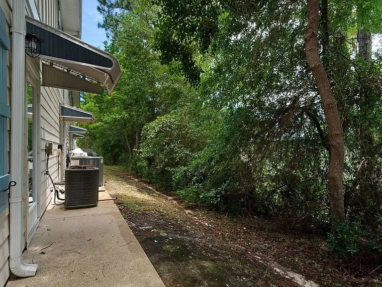 17 W Shady Oaks Ln #C — Photo 29