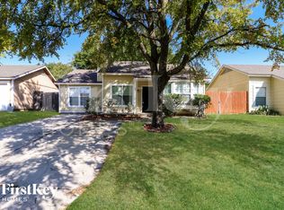 1705 Wallingford Dr, Arlington, TX 76018