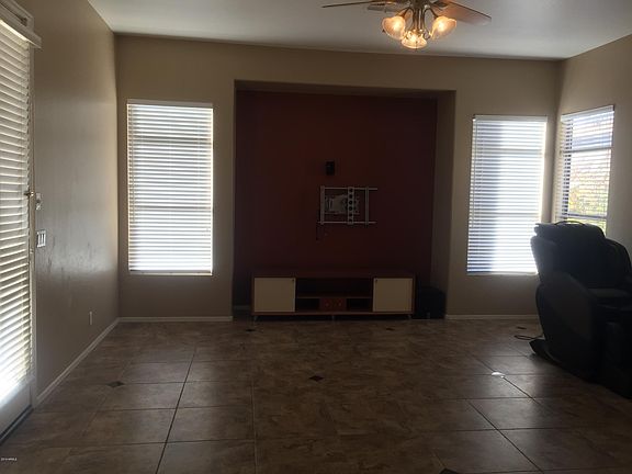 4th image of 3600 S Nebraska St
