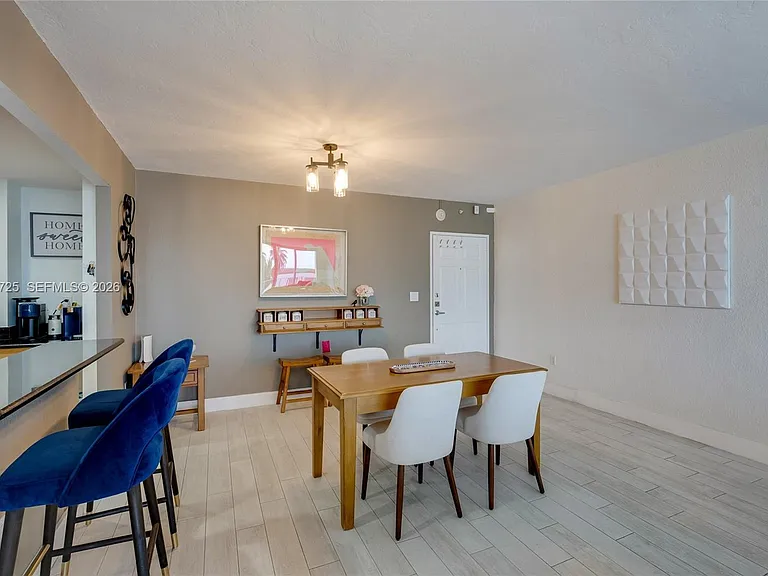 10350 W Bay Harbor Dr #4R — Photo 6