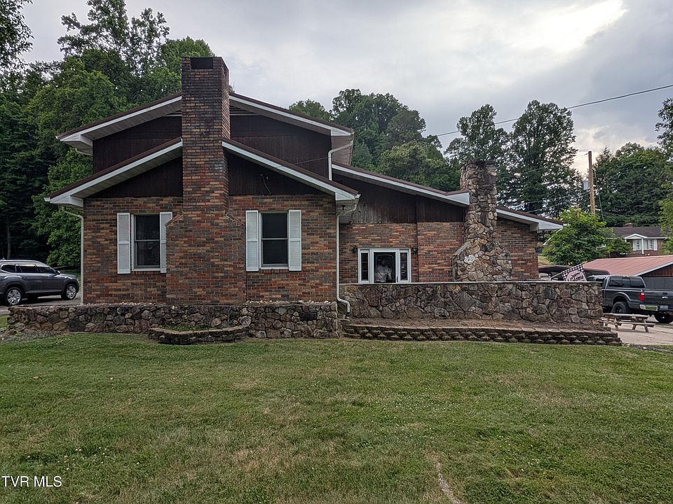 1st image of 170 Pleasant Dr