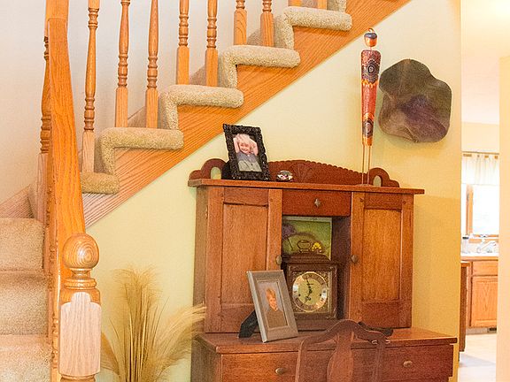 2-story entry foyer