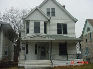 864 W William St, Decatur, IL 62522