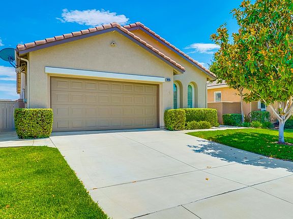 2nd image of 28235 Meadowsweet Dr