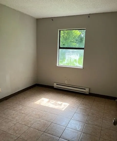 102 Gregory Dr #10 — Photo 3