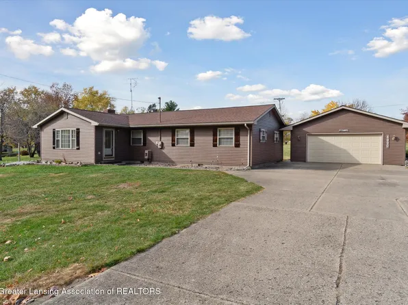 4990 Lakeside Dr, Perrinton, MI 48871