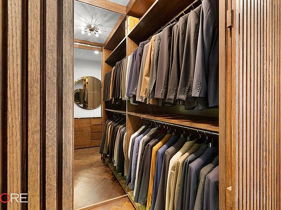 5th image of 505 W 47th St #1GS