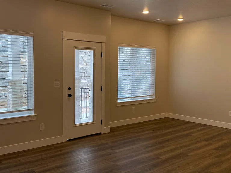 3131 N 1625 E — Photo 15
