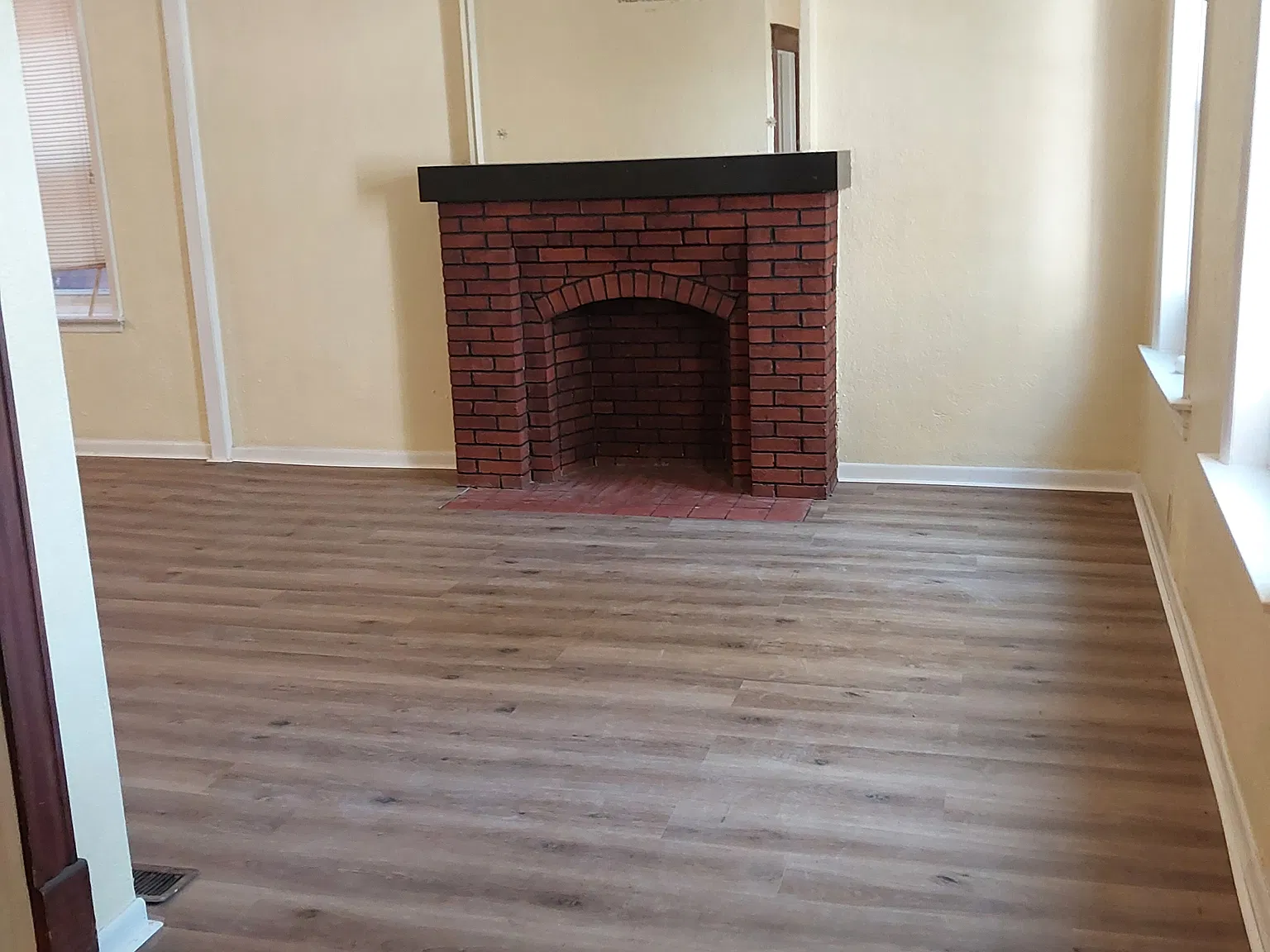 3 bed, 1275 sqft, $1,595 — Photo 2