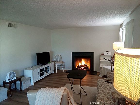 5th image of 551 Shasta Way