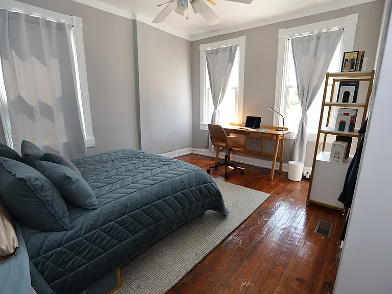 423 E Fort Ave — Photo 20
