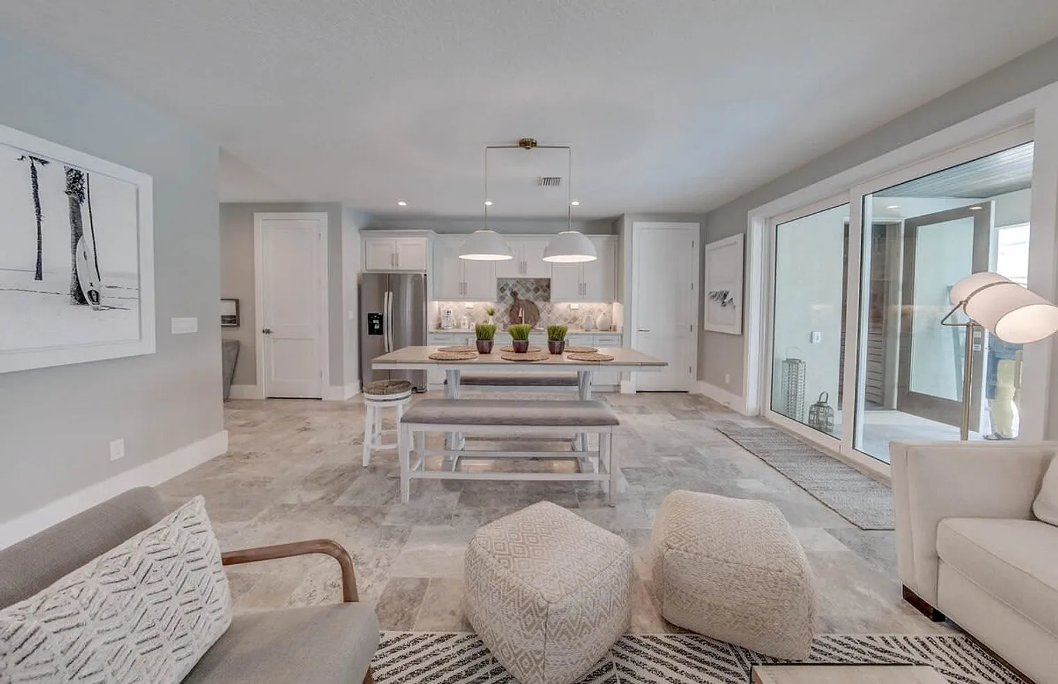 5 bed, 4.0 bath, 4499 sqft, $20,662 — Photo 2