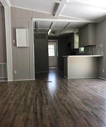 4th image of 537 New Haven Dr