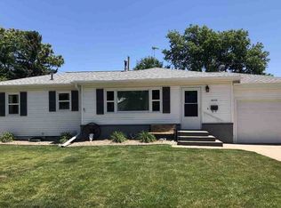 3803 Linden Dr, Kearney, NE 68847