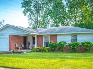 507 Ridgewood Rd, Elk Grove Village, IL 60007