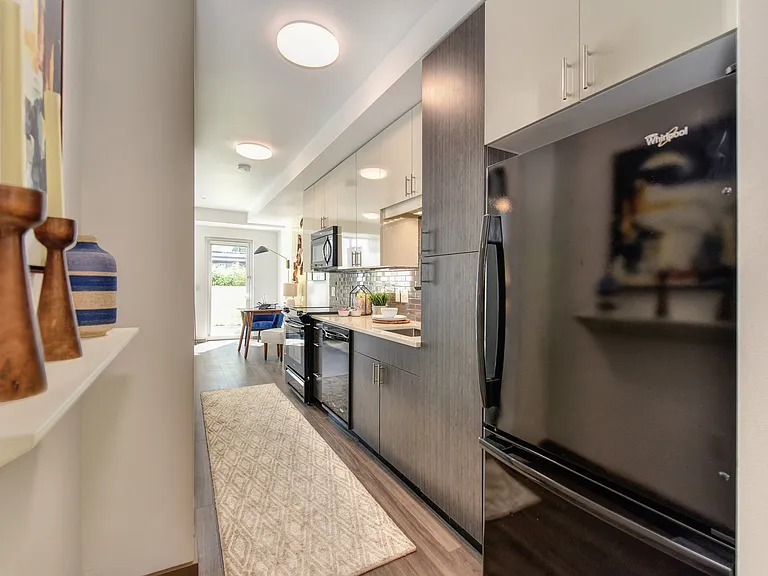 Kitchen Alley