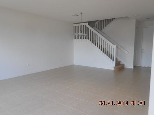 2nd image of 900 NE 191st St