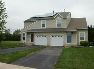 431 Longfellow Dr, Williamstown, NJ 08094