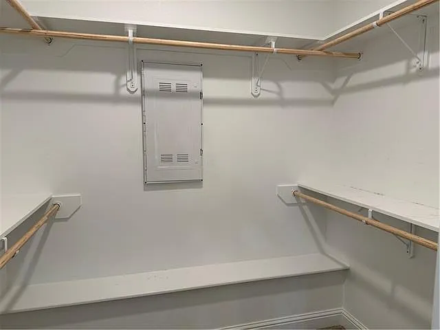 557 Claiborne Trails Dr — Photo 22