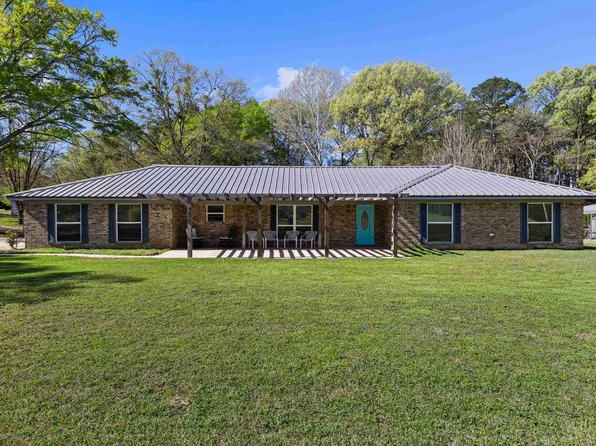 203 Terese Dr, Longview, TX 75605