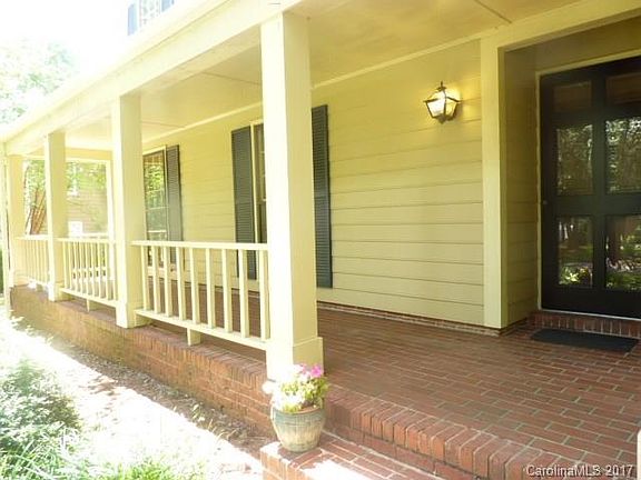 3rd image of 5818 Carmel Station Ave