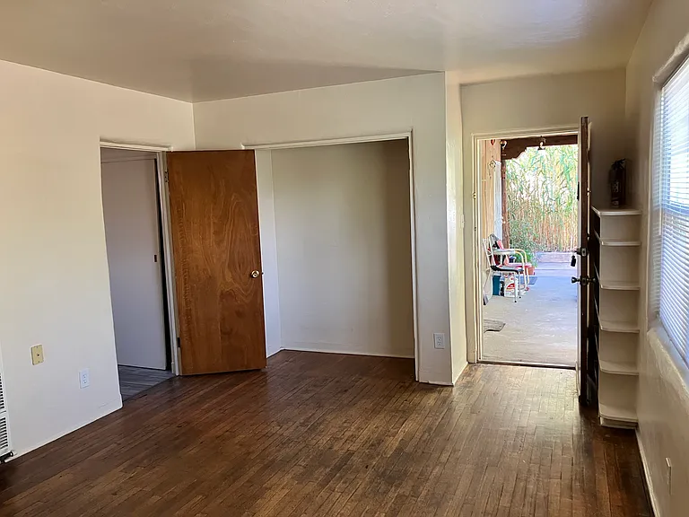 1913 Gold Ave SE #2 — Photo 9