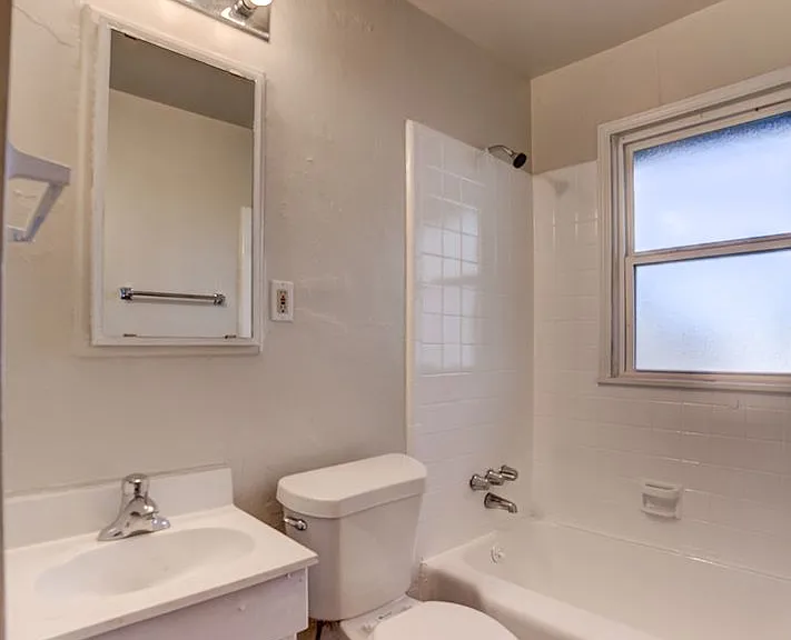 6703 E Queen St — Photo 15