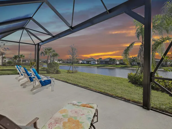 786 SE Courances Drive, Port St Lucie, FL 34984