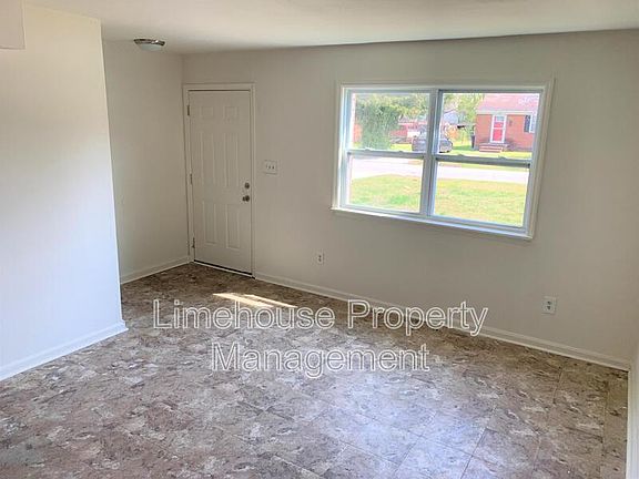 2nd image of 117 Bob Ln