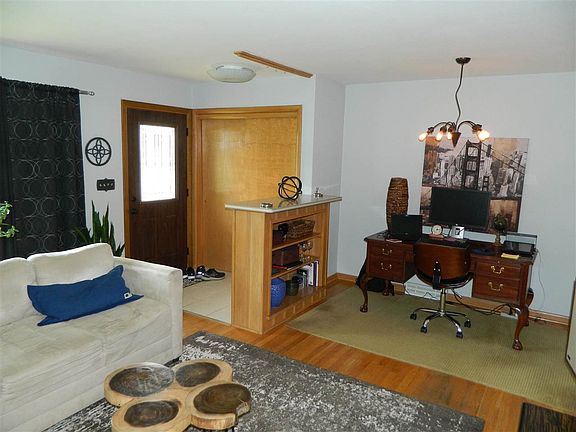 3rd image of 3716 Florida Dr