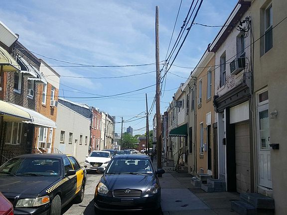 4th image of 1137 S Clifton St